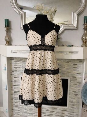 NWT Express Polka Dot Lace Trim Spaghetti Strap mini lined Dress size M